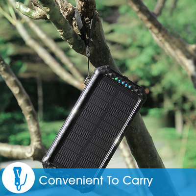 IPX5 เครื่องชาร์จแบตเตอรีพลังงานแสงอาทิตย์แบบพกพากันน้ำ 26800mAh พร้อมสายเคเบิลในตัว 3 เส้น