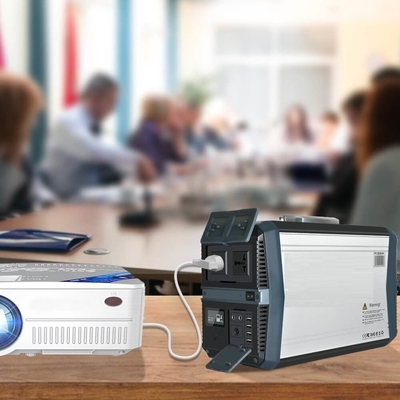 การชาร์จอย่างรวดเร็ว 1500w เครื่องกำเนิดไฟฟ้าพลังงานแสงอาทิตย์ Lifepo4 สถานีพลังงานแบตเตอรี่พร้อม UPS Supply